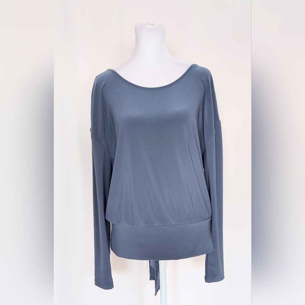 White House Black Market Banded Bottom Blouse Blue Size Medium NWT
